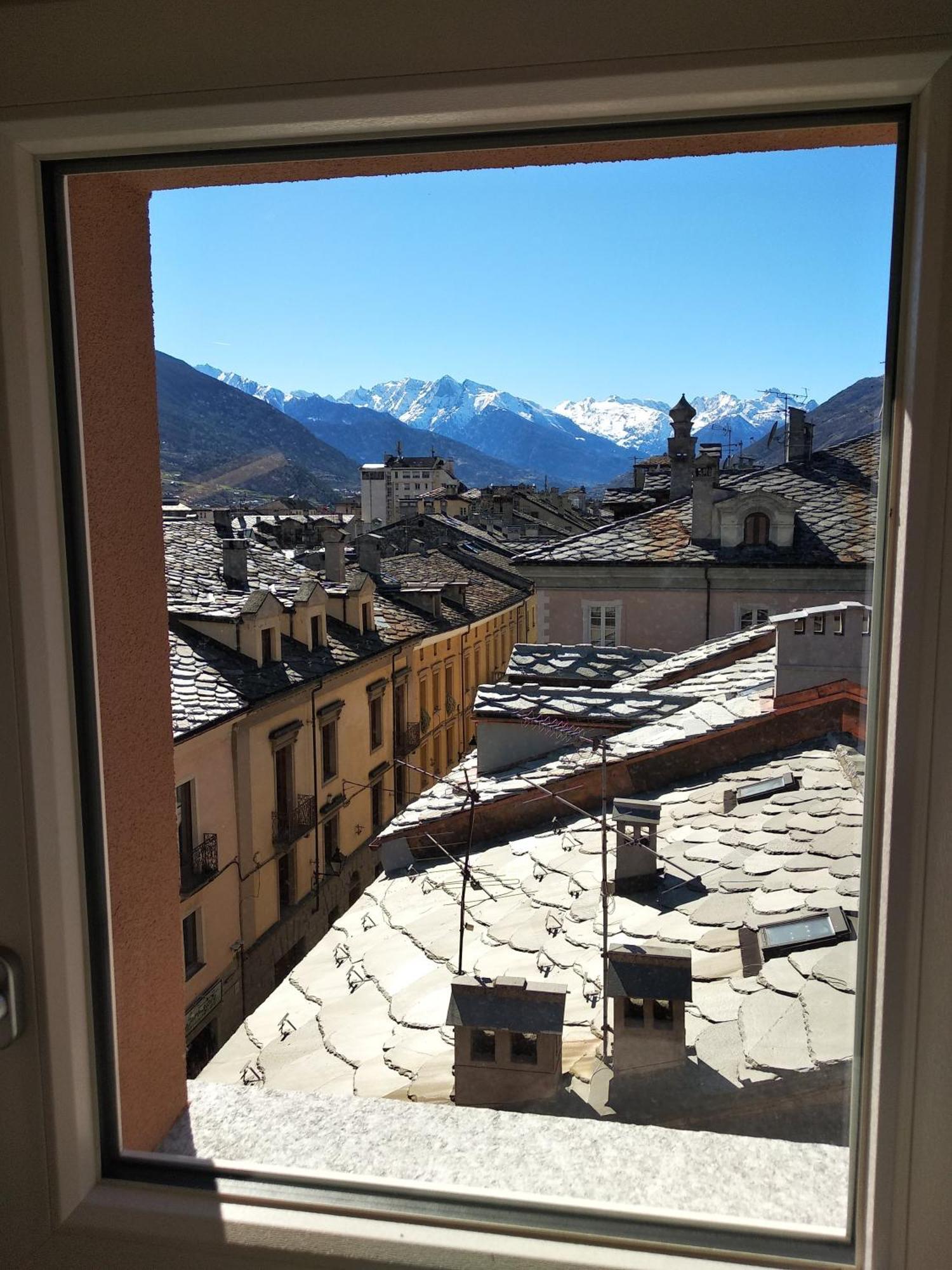 Maison Soleil - In Mansarda - Affitti Brevi Italia Aosta Exterior foto